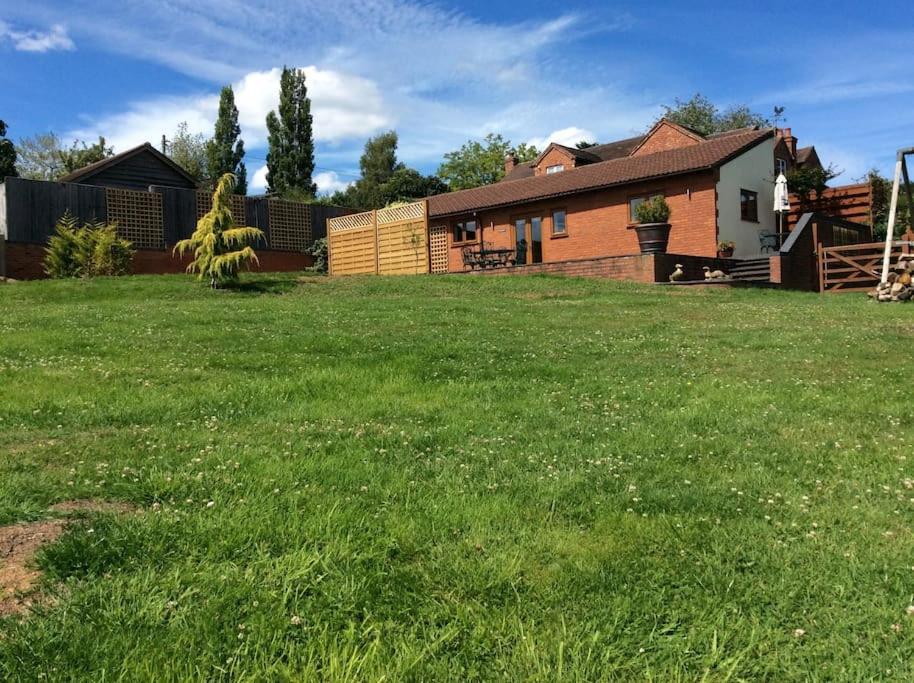 Woodcutters Barn, Overlooking Ledbury & Malvern Hills Eksteriør bilde